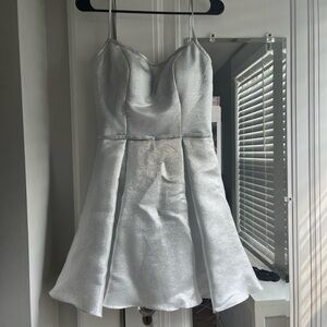 MORILLE young adult size 6 formal dress.